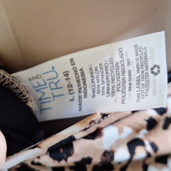 Time and Tru Animal Print Swimsuit Size Large - Picture 8 of 8